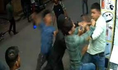 भजन बजाने पर हुआ बवाल, कर्नाटक पुलिस का ऐक्शन