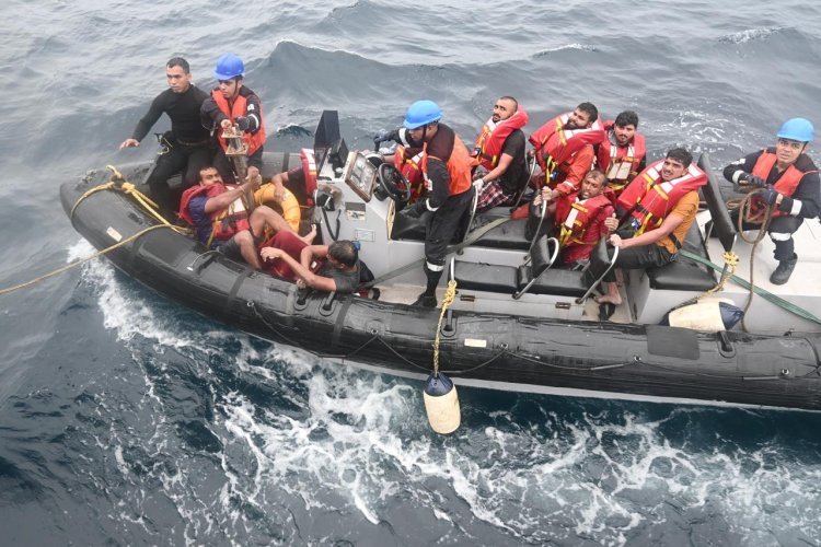 Indian Navy's INS Teg Rescues 09 Crew from Capsized MV Prestige Falcớn off Oman Coast