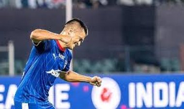 Chhetri's Injury-Time Penalty Secures Draw for Bengaluru FC Against East Bengal in Kolkata
