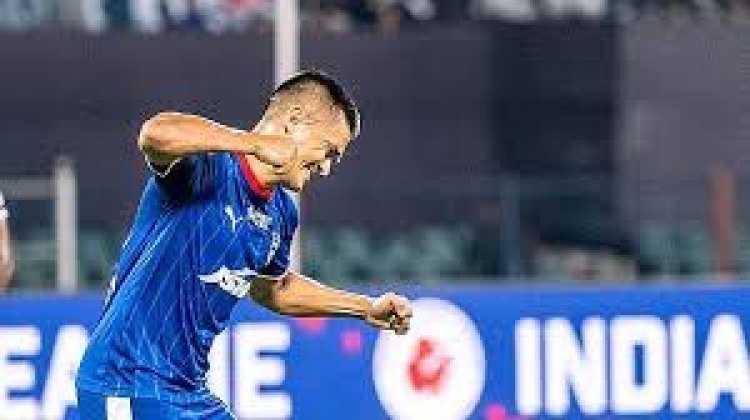 Chhetri's Injury-Time Penalty Secures Draw for Bengaluru FC Against East Bengal in Kolkata