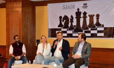 Vishy Anand Champions Gukesh Ahead of Titanic Clash with Carlsen at Norway Chess 2025