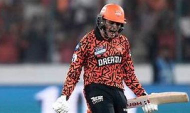 Abhishek Sharma Shatters T20 World Record with Blazing Century in IPL Showdown